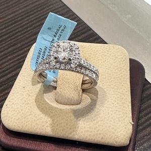 14KT White Gold Bridal Diamond Set 1.34 Cttw. Both Rings Size 7